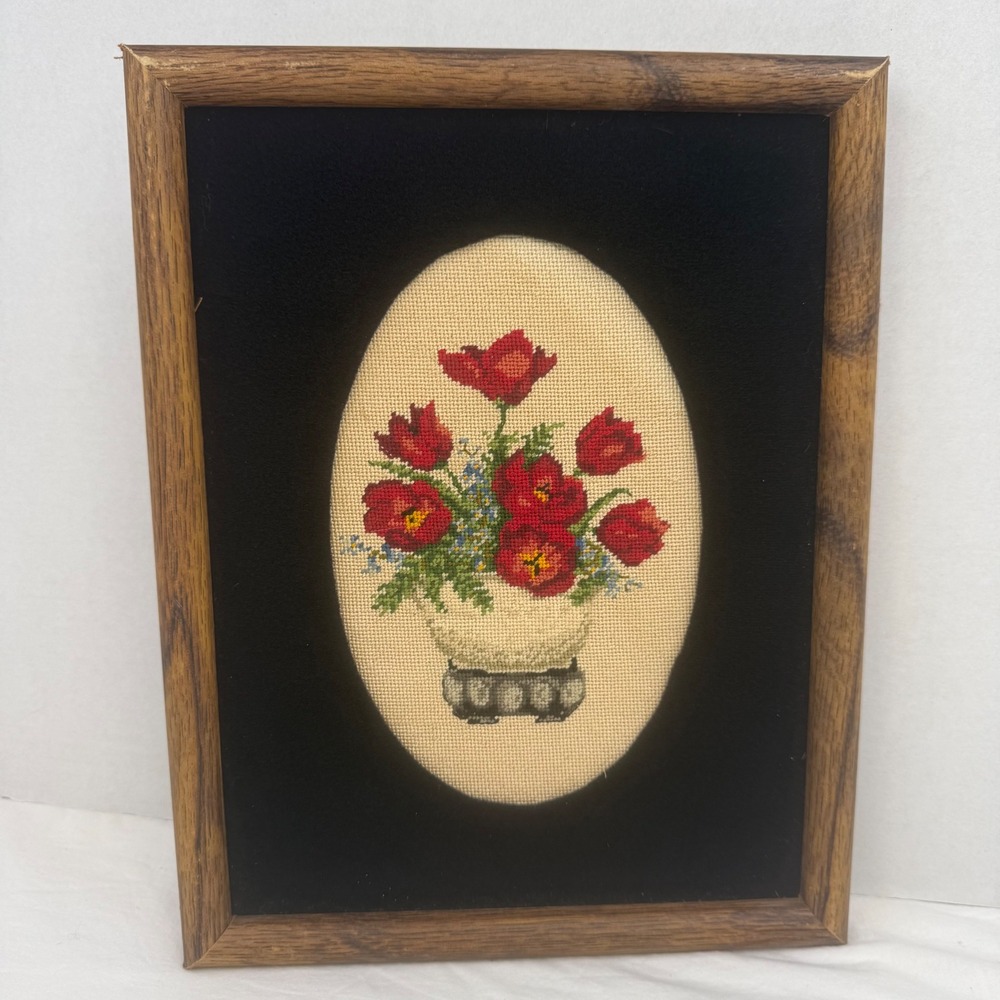 Vintage Framed Cross Stitch Needlepoint Red Poppy Floral Art Wood Frame 10x13